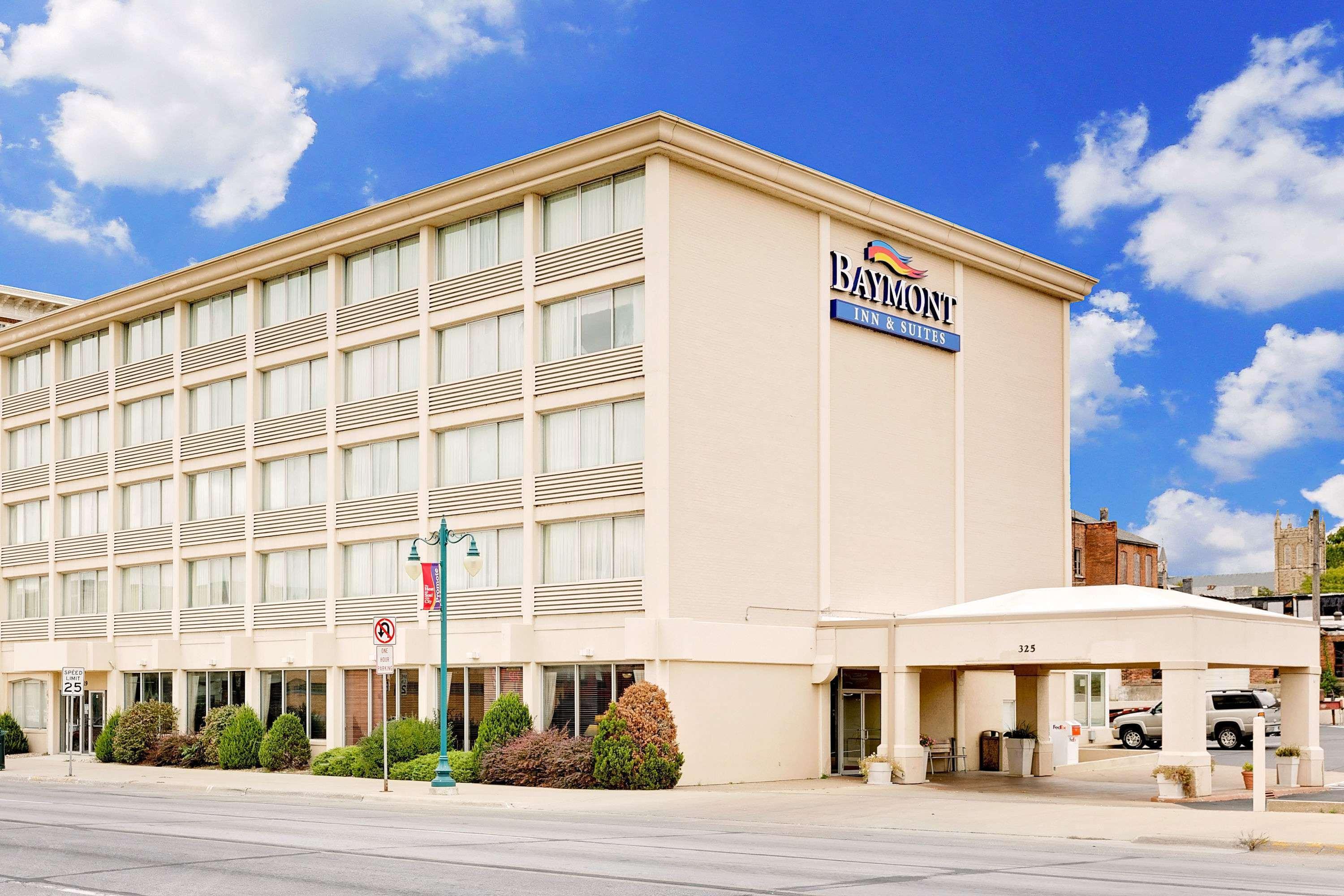 Baymont By Wyndham Keokuk Hotel Exterior foto